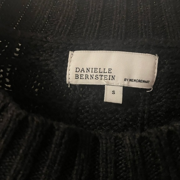 Danielle Bernstein Cropped Knit Sweater - Picture 2 of 5